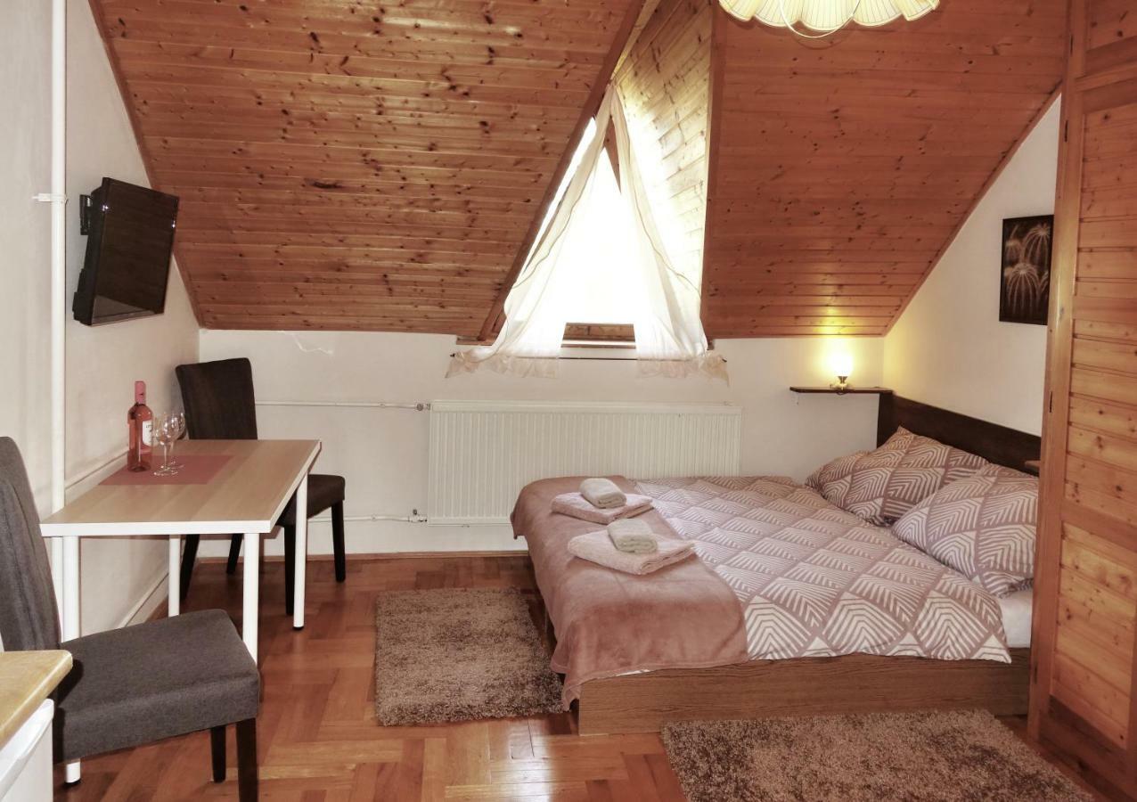 Tolena Heviz Apartments エクステリア 写真